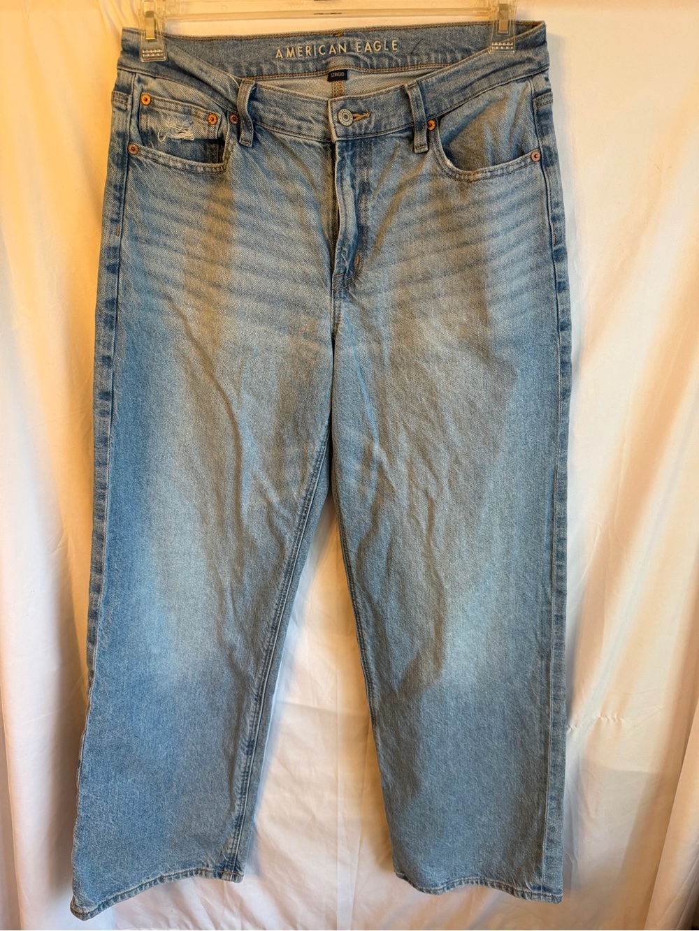 American Eagle Straight Leg Jeans Women's Size 8 Light Wash Blue Denim